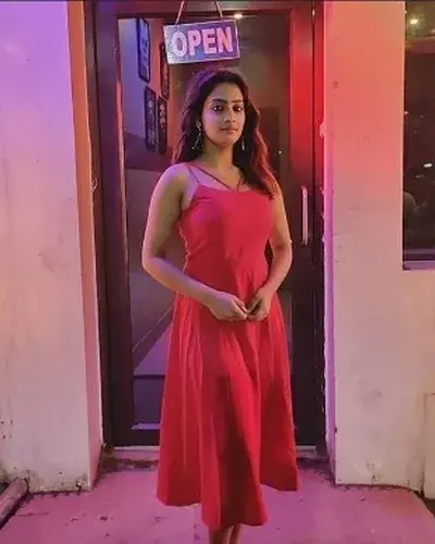 Escorts Loni