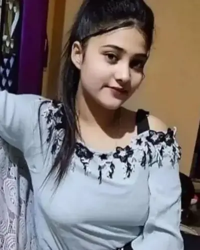 Loni Escort